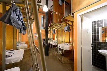 Safestay Gothic Hostel *