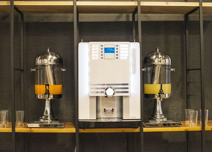 Хостел Safestay Gothic