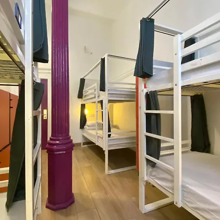 Hostel Safestay Gothic *